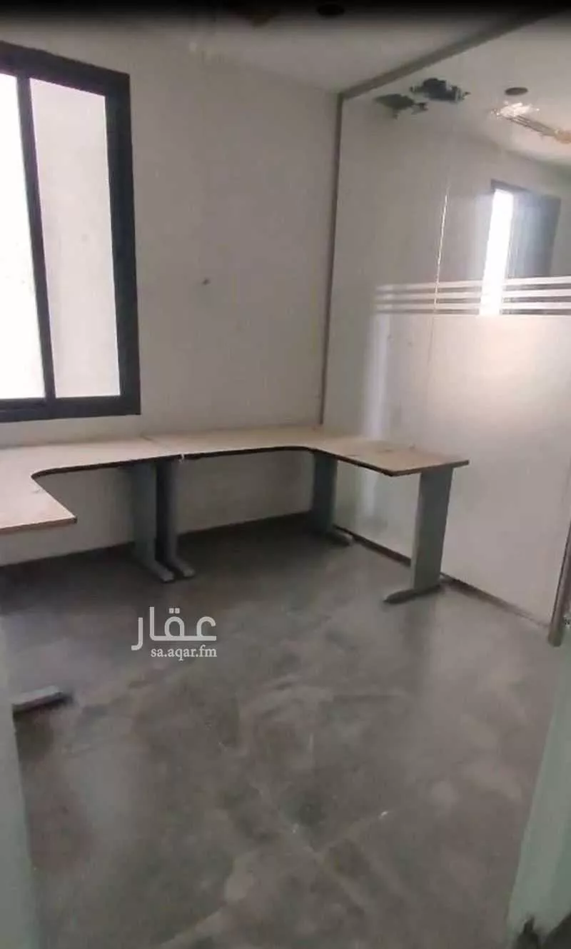 عمارة 1100 م² في الوادي 4
