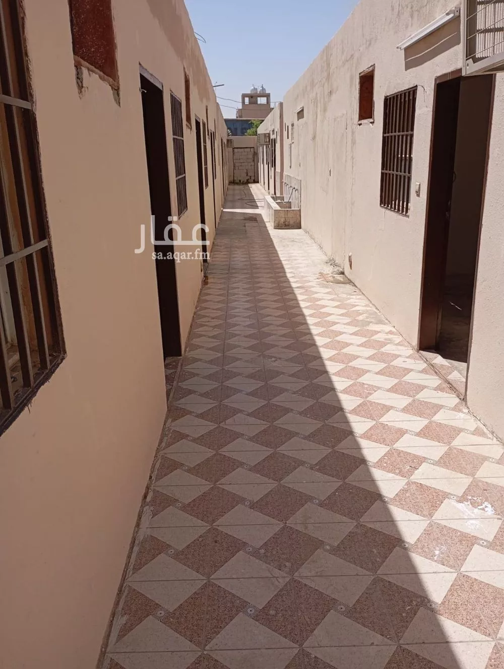 عمارة 1500 م² في الرمال 7