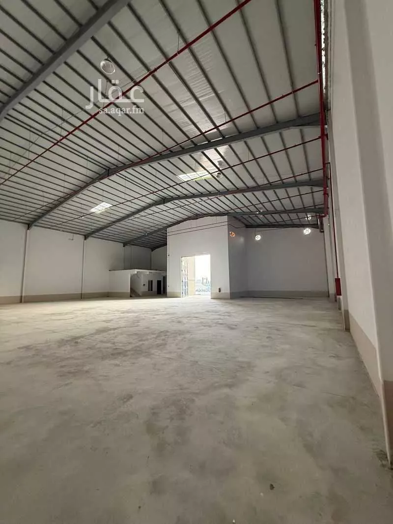 1050 sqm warehouse in An Nadhim 2