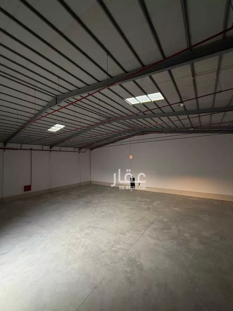 1050 sqm warehouse in An Nadhim 3