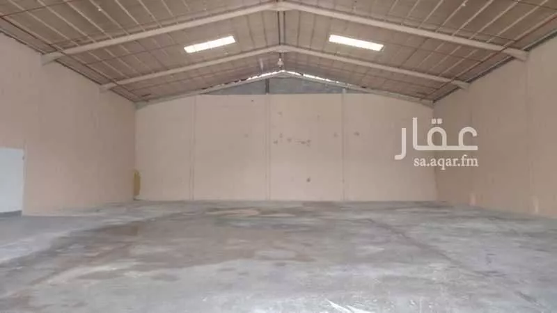 840 sqm warehouse in Al Sulay 3
