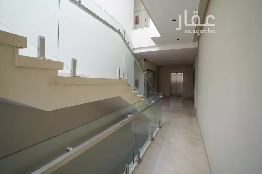 عمارة 1050 م² في الربيع 12