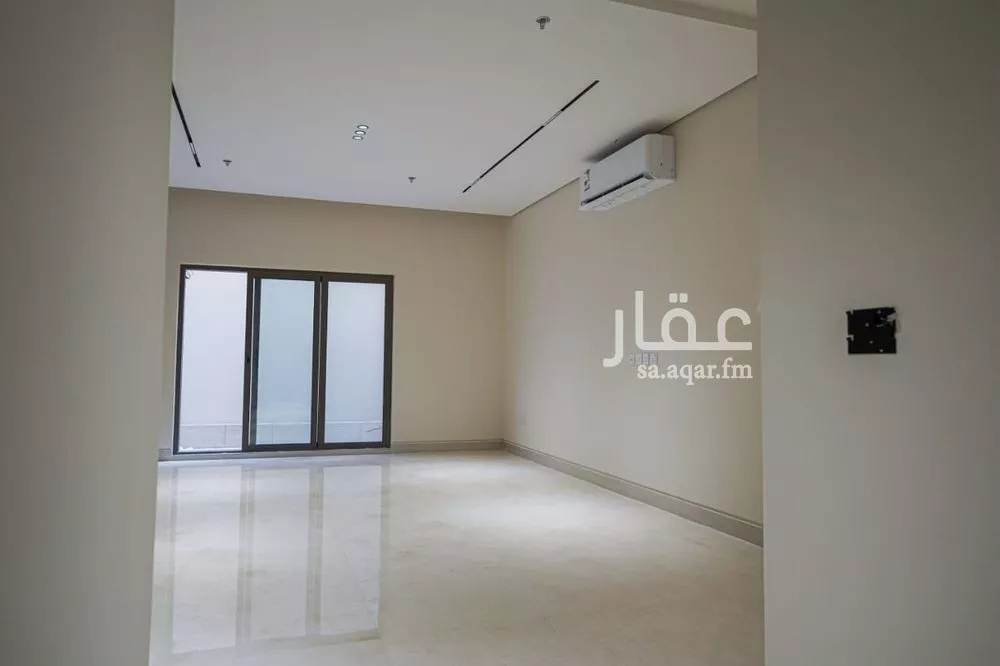 عمارة 1050 م² في الربيع 19