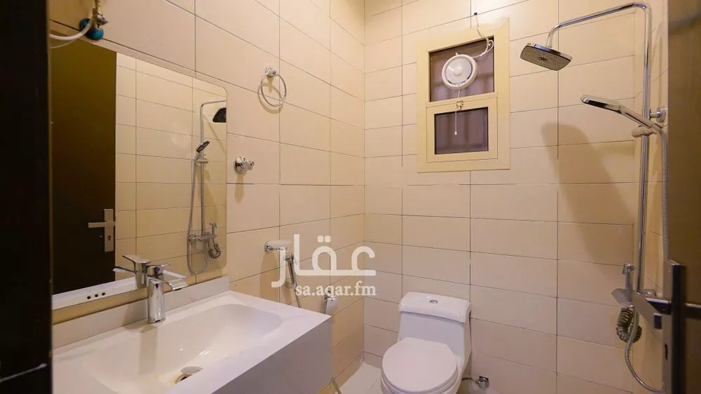 900 sqm building in Hittin 29