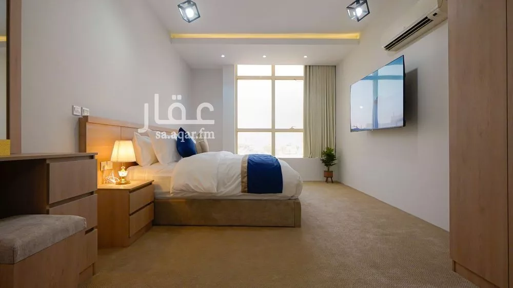 900 sqm building in Hittin 7