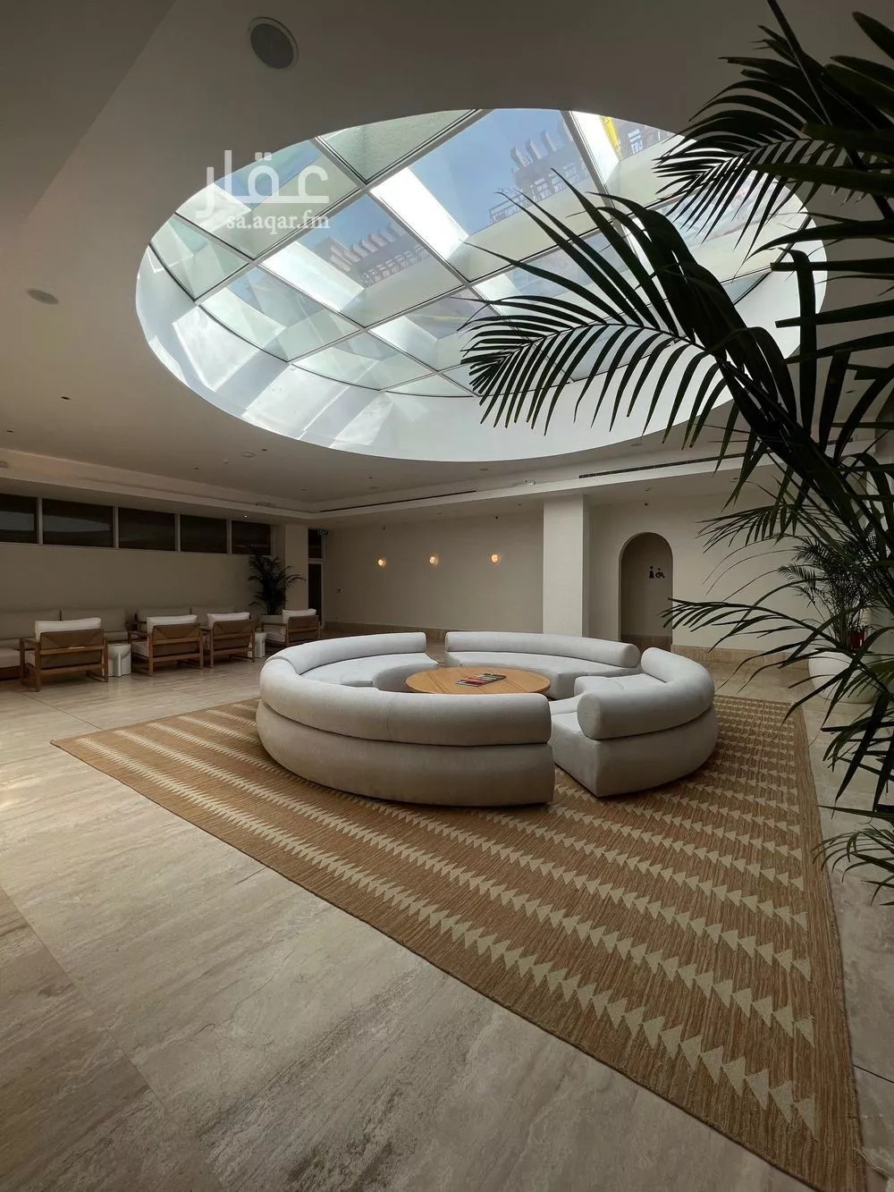 عمارة 3960 م² في الشهداء 12