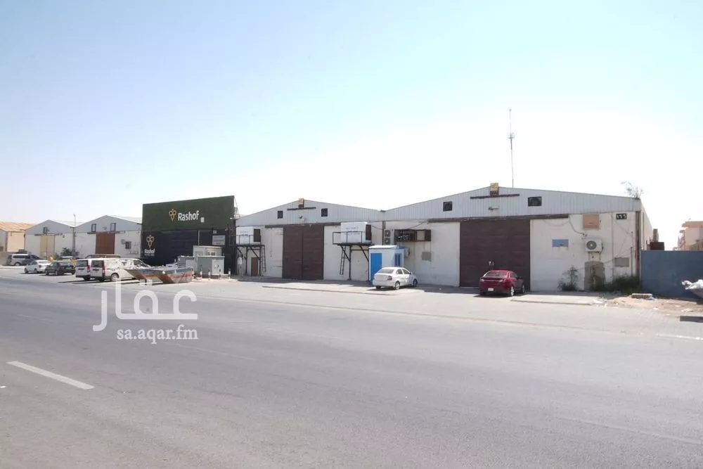 4620 sqm warehouse in Al Sulay 2