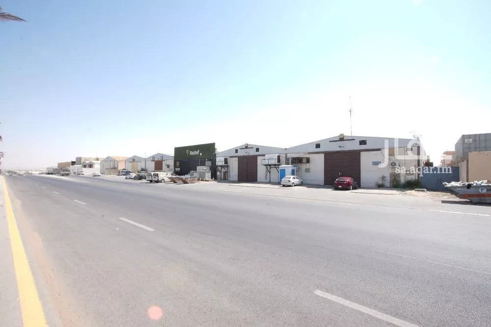 4620 sqm warehouse in Al Sulay 5