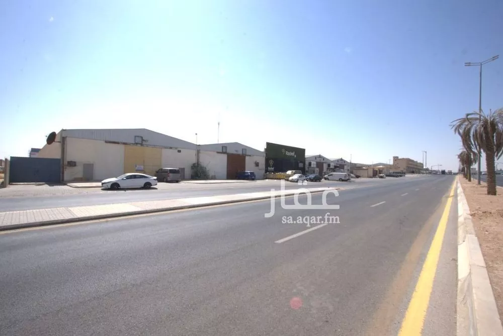 4620 sqm warehouse in Al Sulay 6