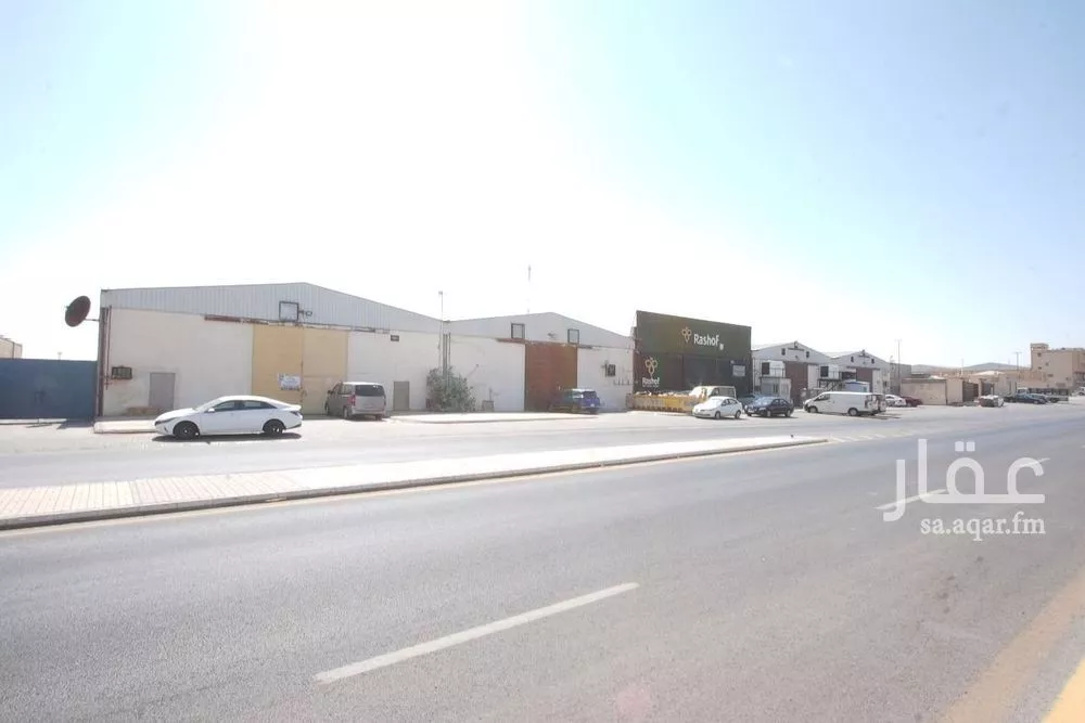 4620 sqm warehouse in Al Sulay 9