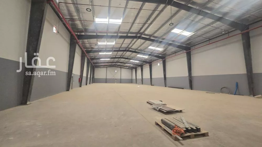 4250 sqm warehouse in Taibah 3