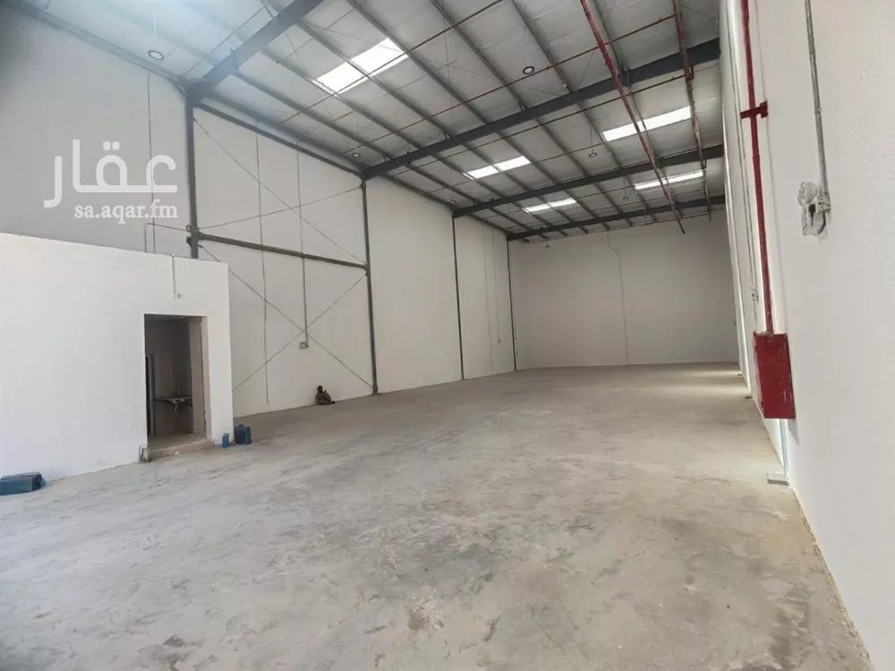 5555 sqm warehouse in Taibah 5