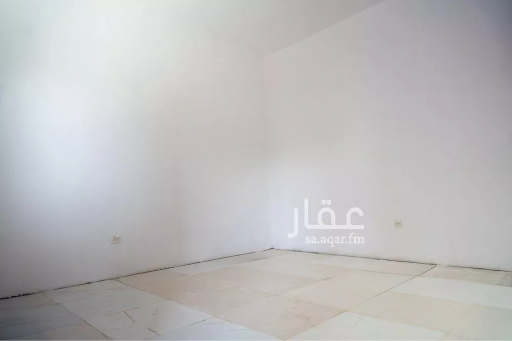 مستودع 541 م² في بنبان 9