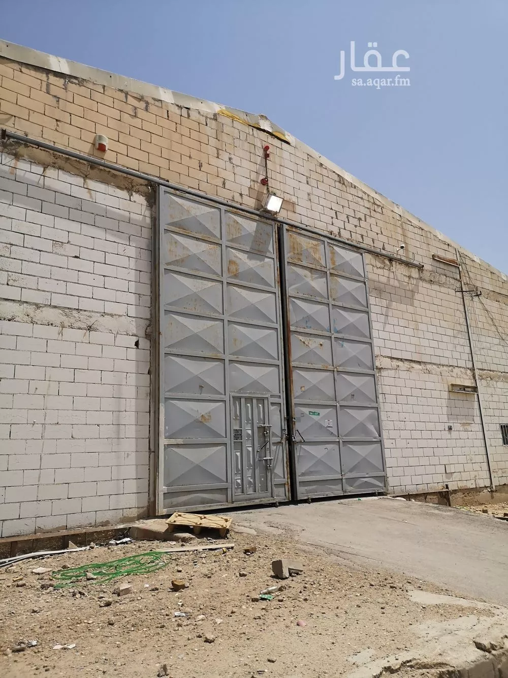 2240 sqm warehouse in Al Faisaliyyah 2