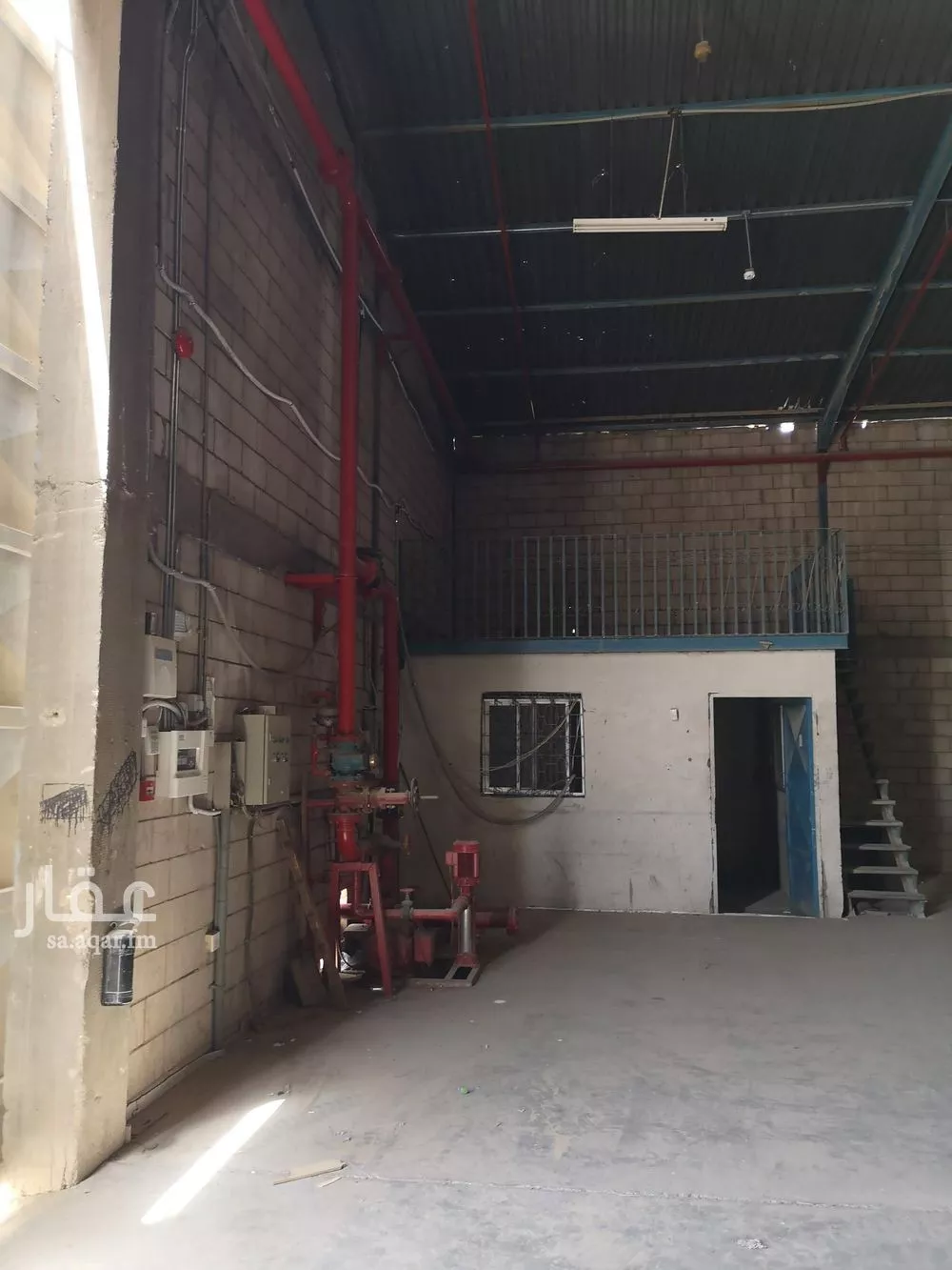 2240 sqm warehouse in Al Faisaliyyah 3