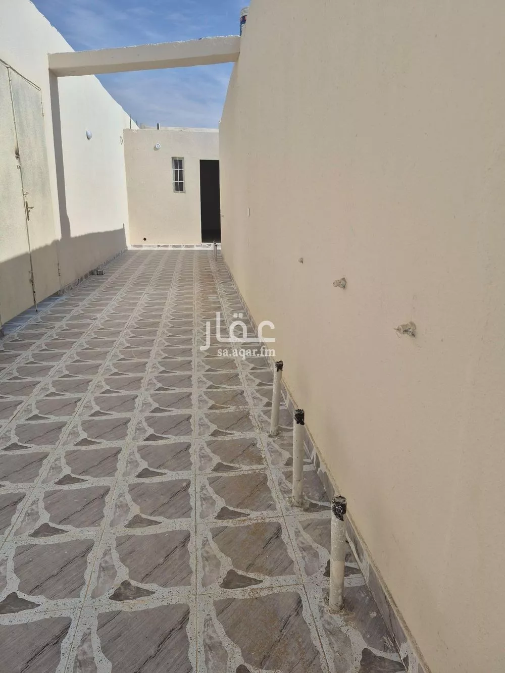 2700 sqm building in Al Rimal 6