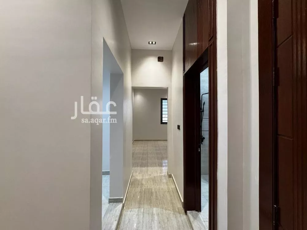 882 sqm building in Dahiat Namar 2