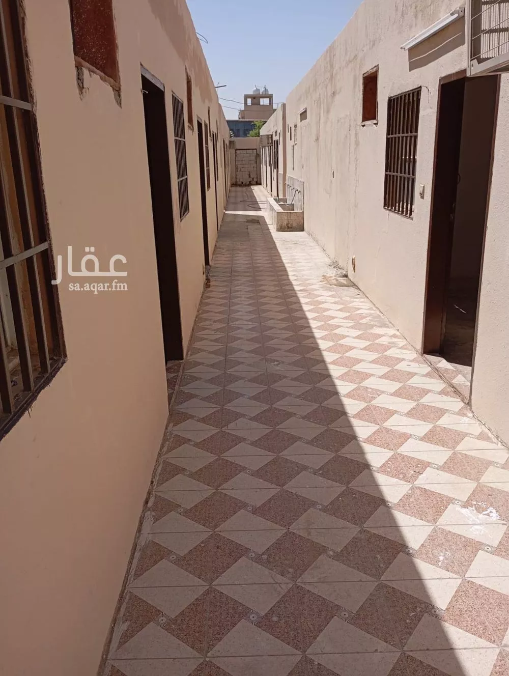 عمارة 1500 م² في الرمال 7