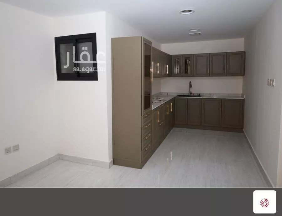 عمارة 137 م² في الشميسي 8