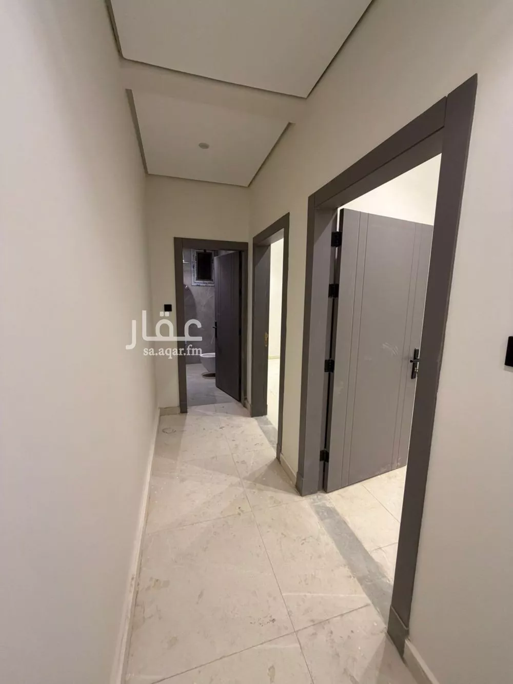 عمارة 891 م² في العارض 3