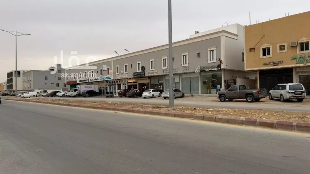 عمارة 891 م² في العارض 4