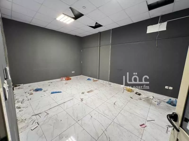 1472 sqm warehouse in Al Aziziyah 2