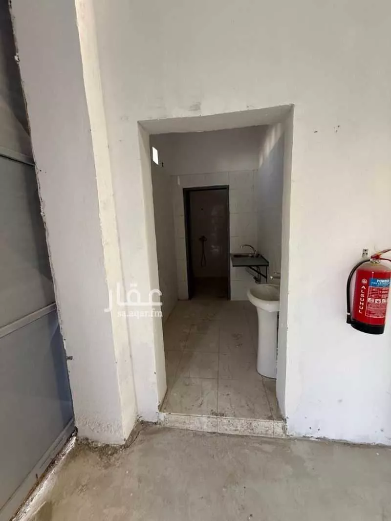 1 bedroom warehouse in Al Sulay, Riyadh 4