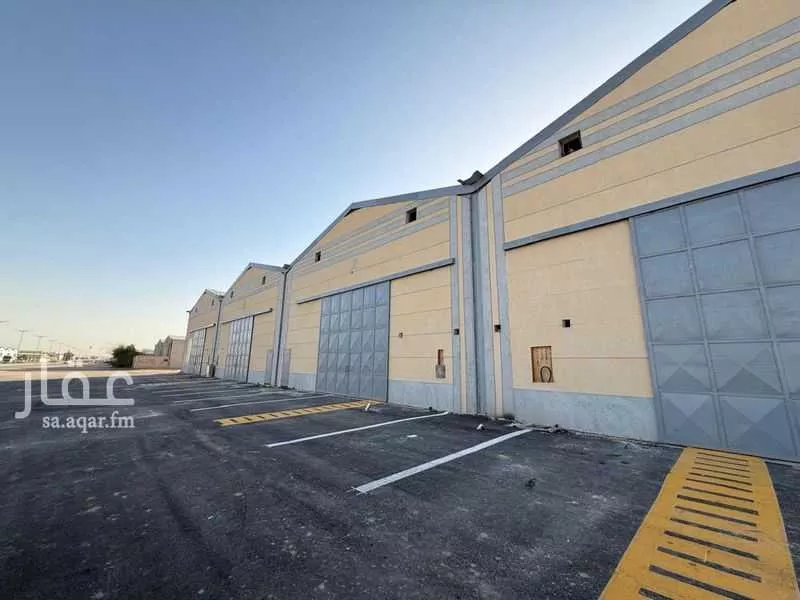 1 bedroom warehouse in Al Sulay, Riyadh 5
