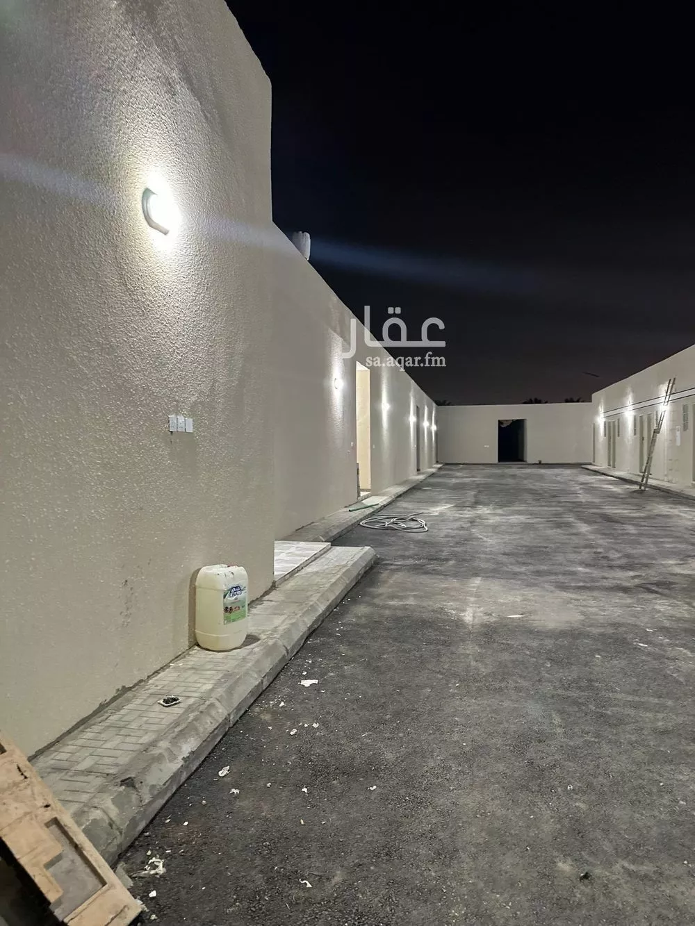 10000 sqm building in Al Rimal 5