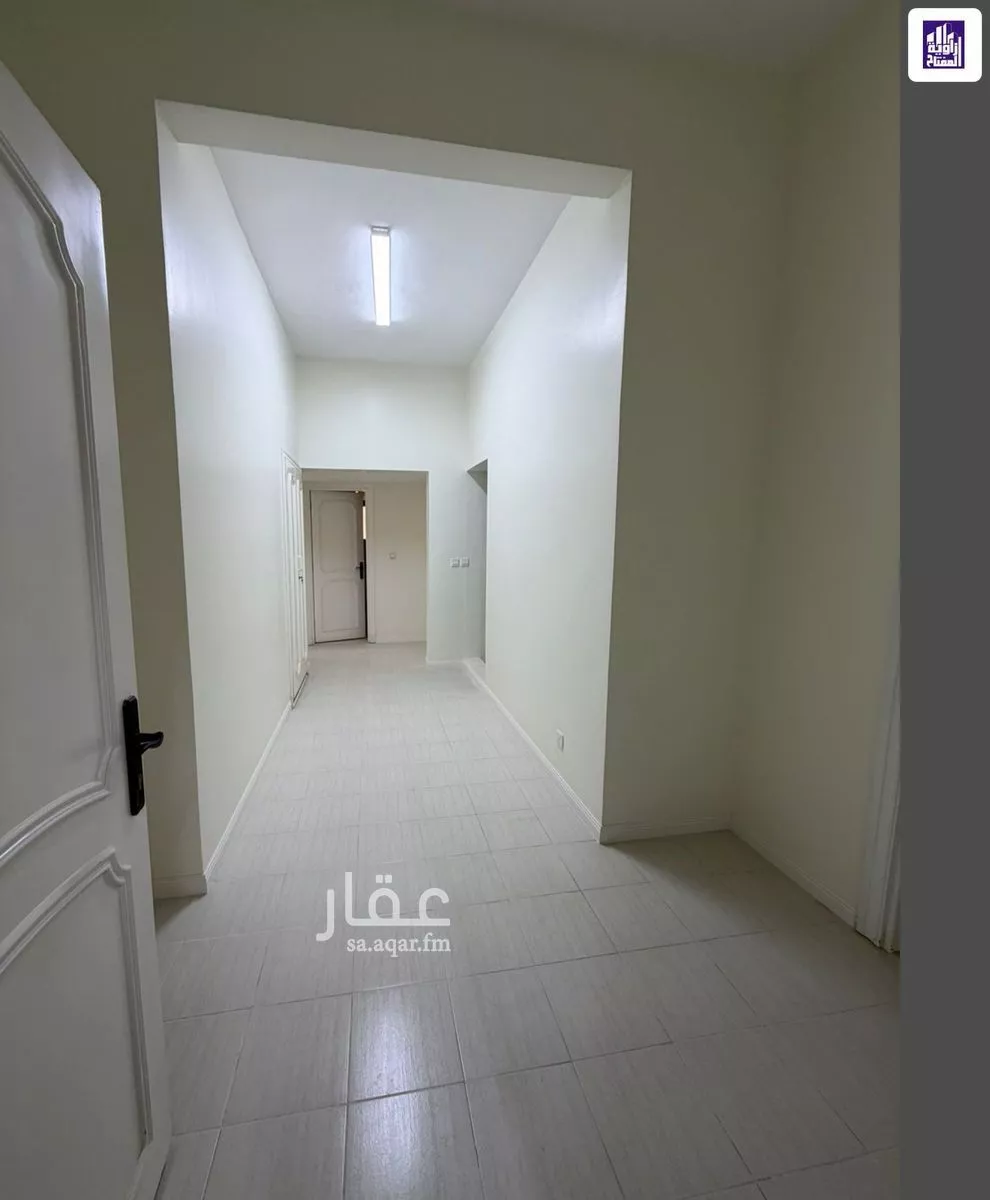 930 sqm building in Al Murabba 14