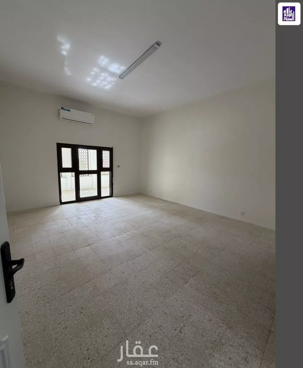 930 sqm building in Al Murabba 15