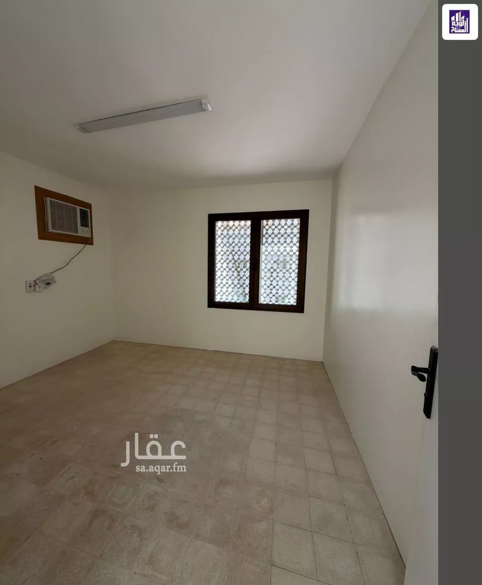 930 sqm building in Al Murabba 6