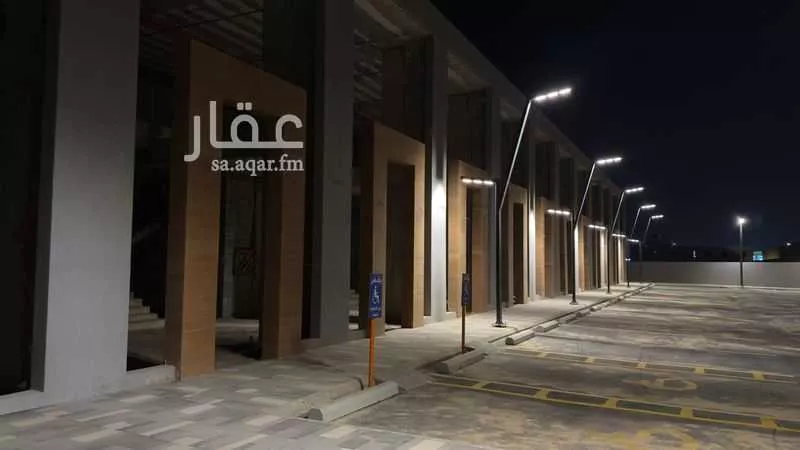 900 sqm building in Tuwaiq 8