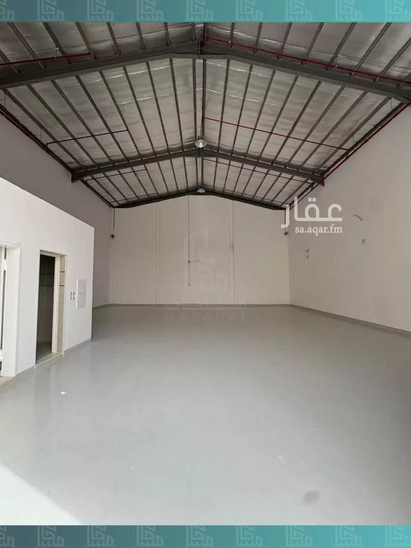 مستودع 500 م² في الغنامية 2