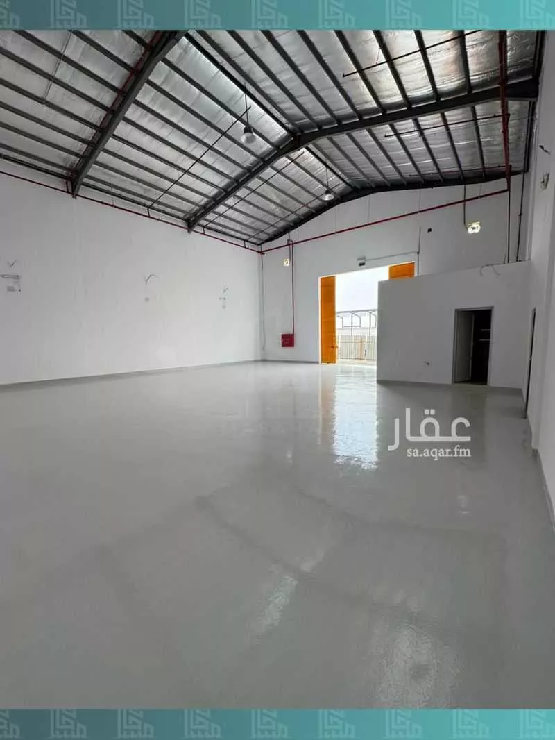 مستودع 500 م² في الغنامية 3