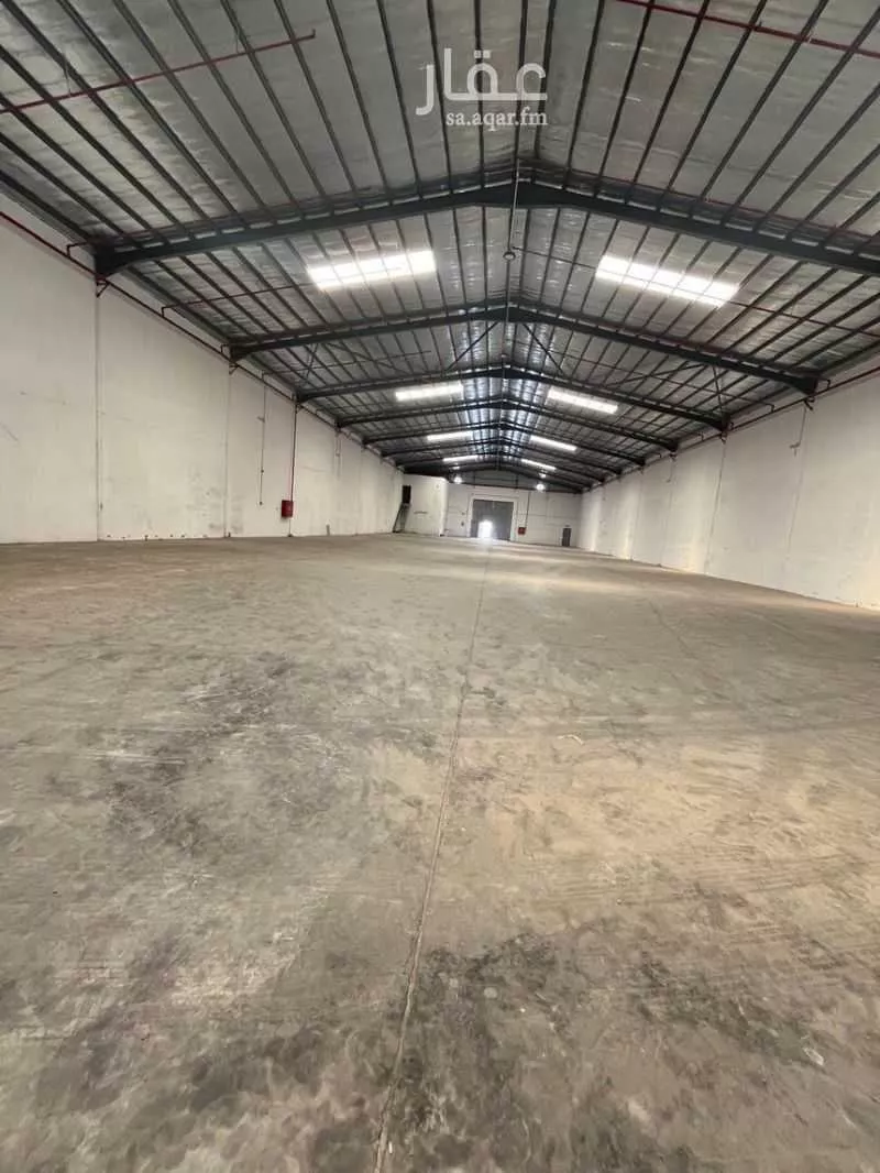 2 bedroom warehouse in Al Sulay, Riyadh 5