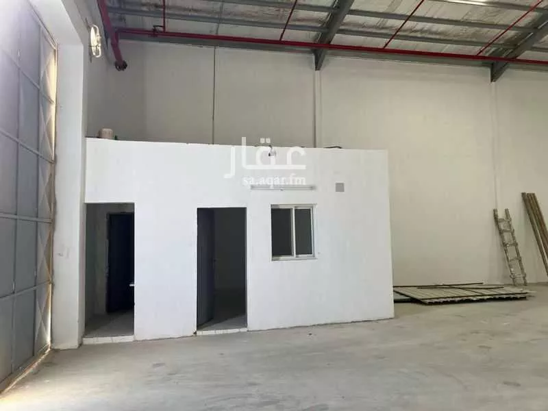 450 sqm warehouse in Al Marwa 3