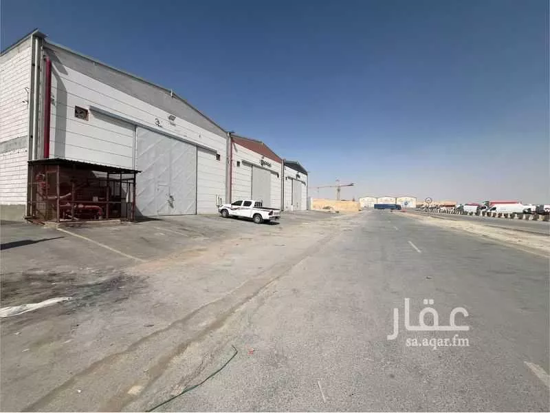 5400 sqm warehouse in Mansuriyah 3