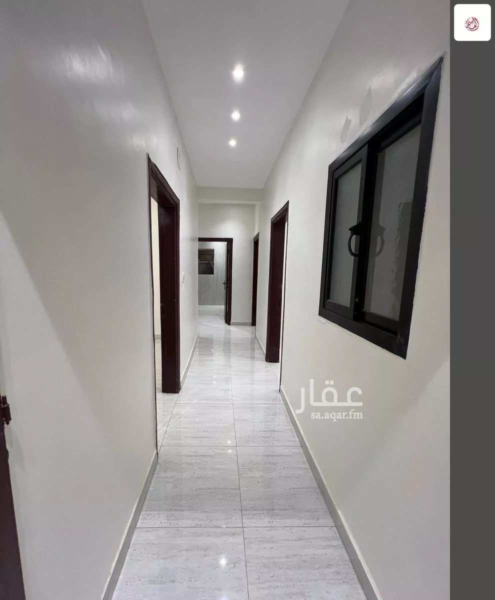 عمارة 1027 م² في ام سليم 11