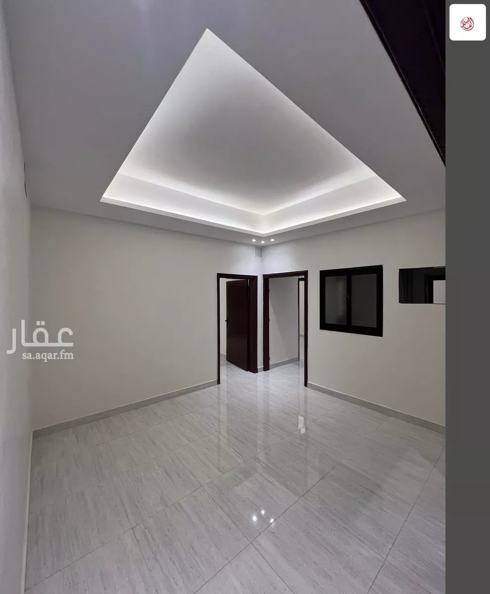 عمارة 1027 م² في ام سليم 14