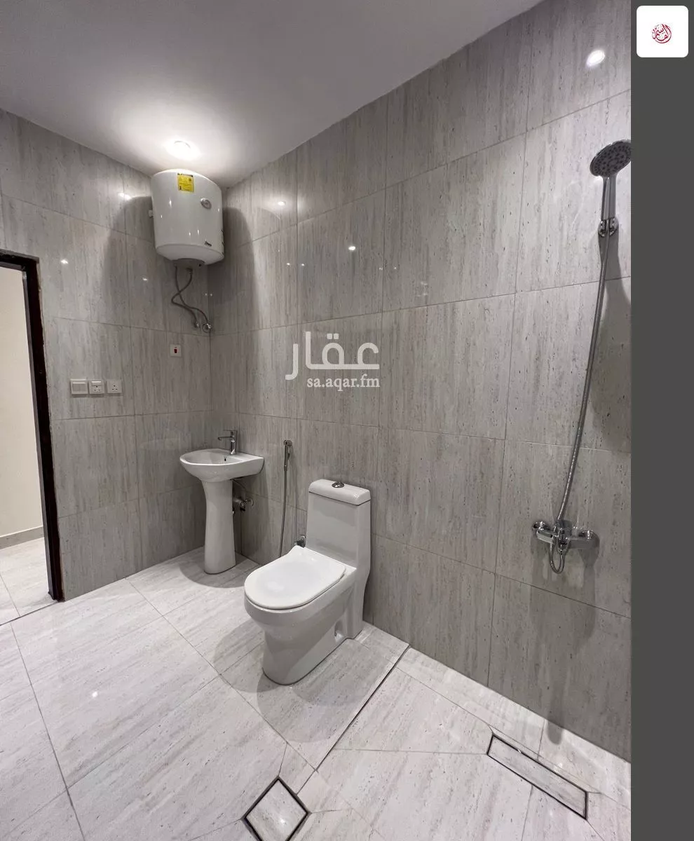 عمارة 1027 م² في ام سليم 29