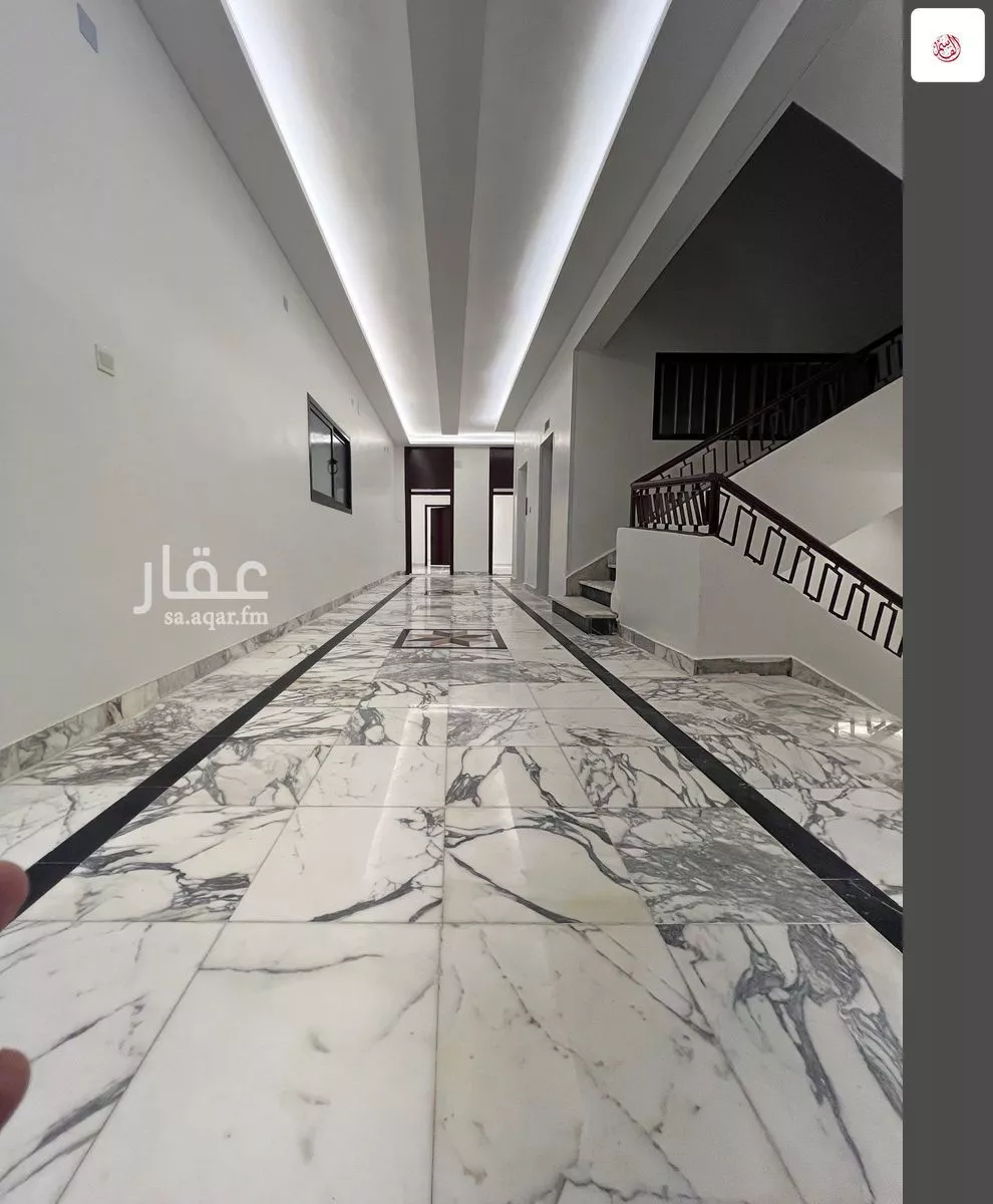 عمارة 1027 م² في ام سليم 4