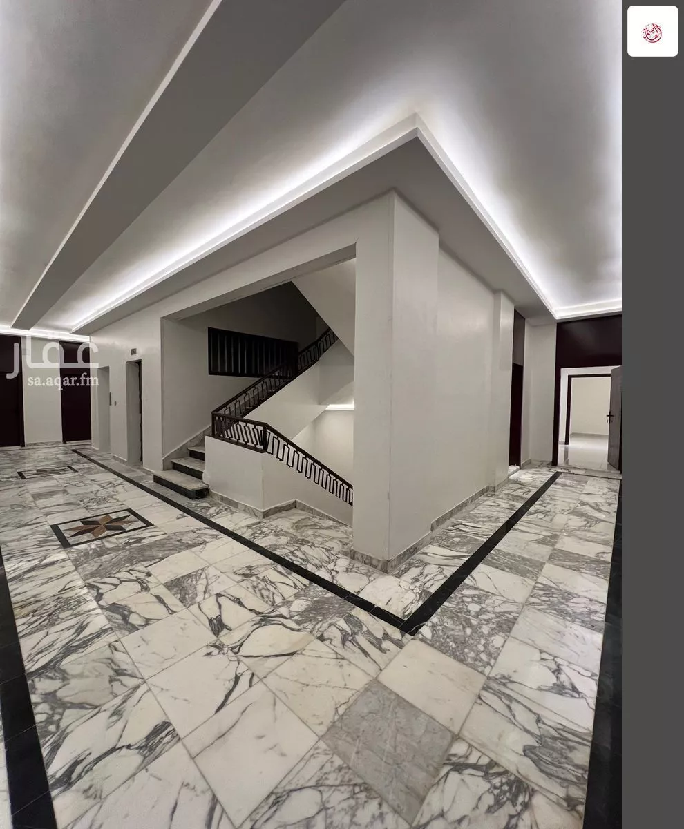 عمارة 1027 م² في ام سليم 5