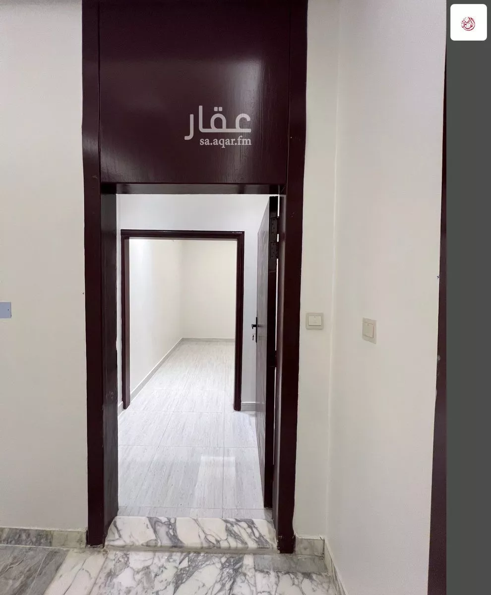 عمارة 1027 م² في ام سليم 9
