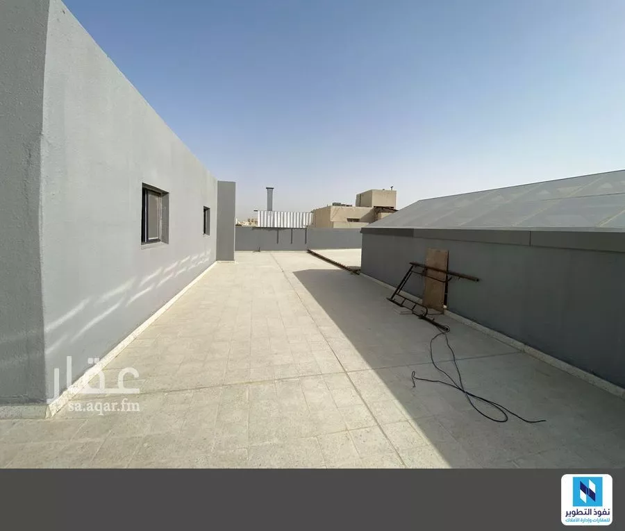 1094 sqm building in Al Mursalat 17