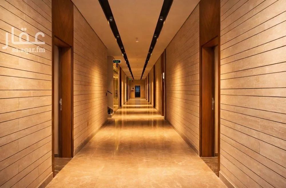 1425 sqm building in Al Munsiyah 5
