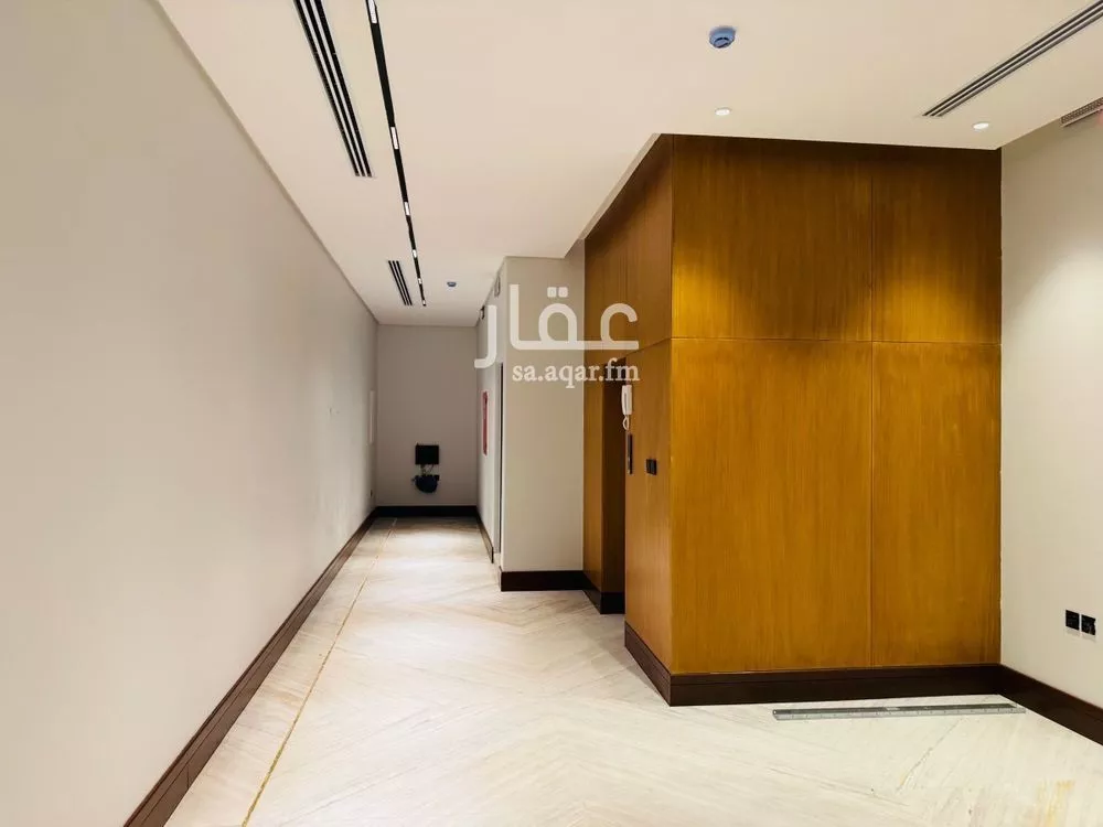عمارة 935 م² في النرجس 4