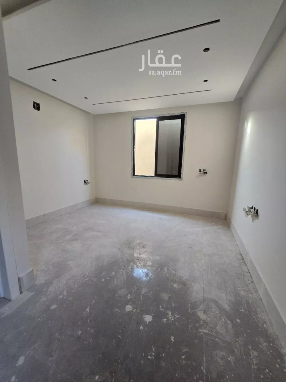 عمارة 650 م² في العقيق 16