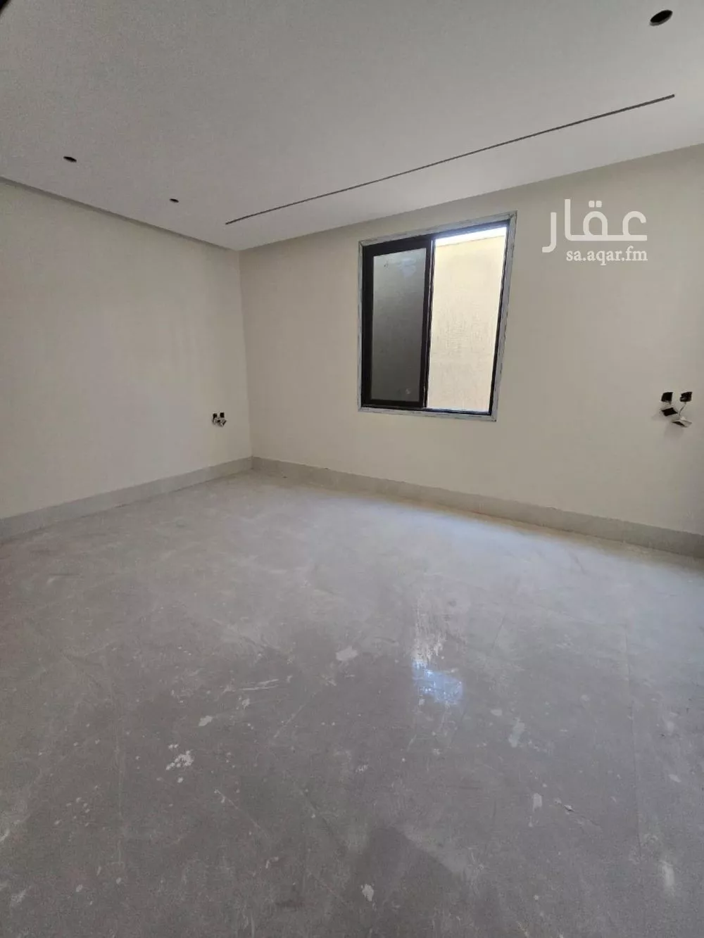 عمارة 650 م² في العقيق 17