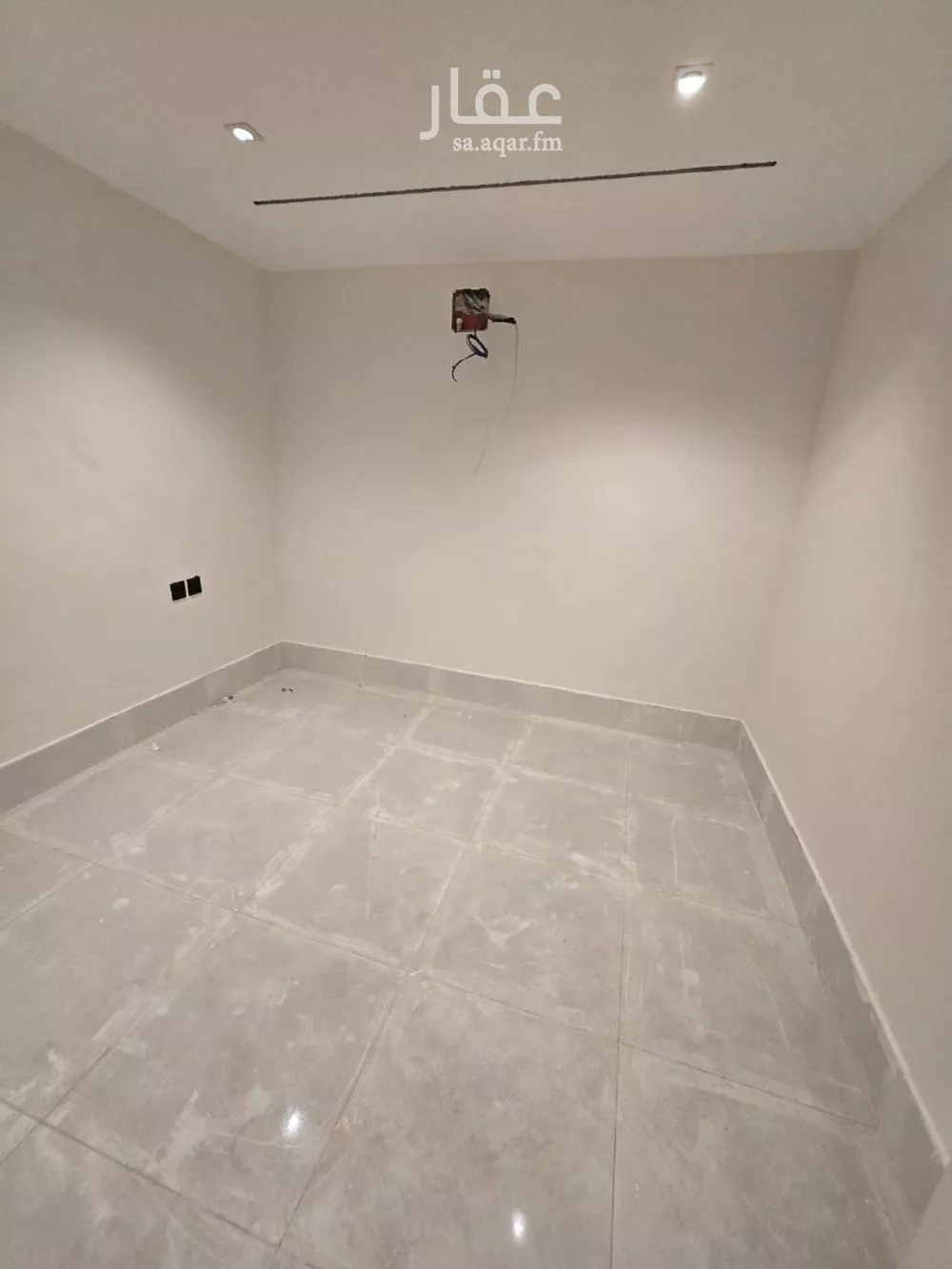 عمارة 650 م² في العقيق 20